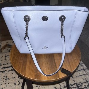 Coach leather shoulder bag